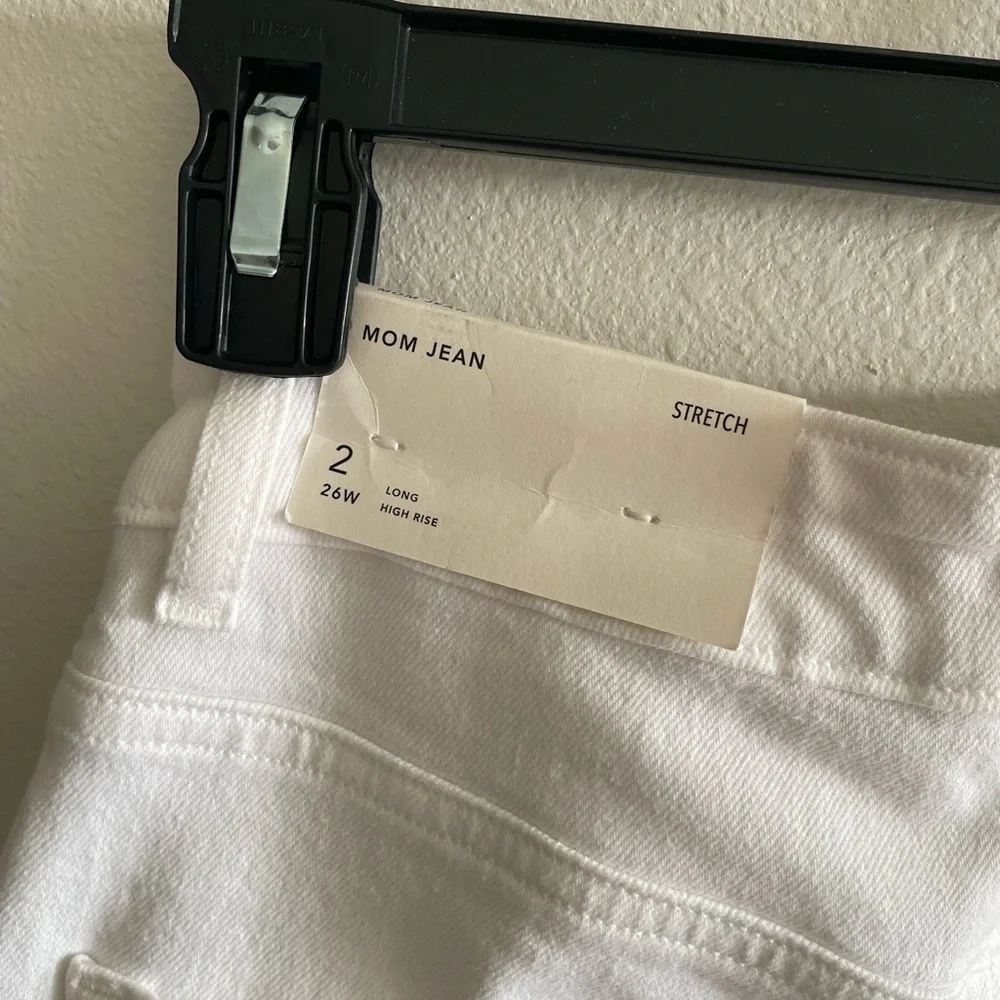 American Eagle Mom White Jeans - Picture 4 of 4